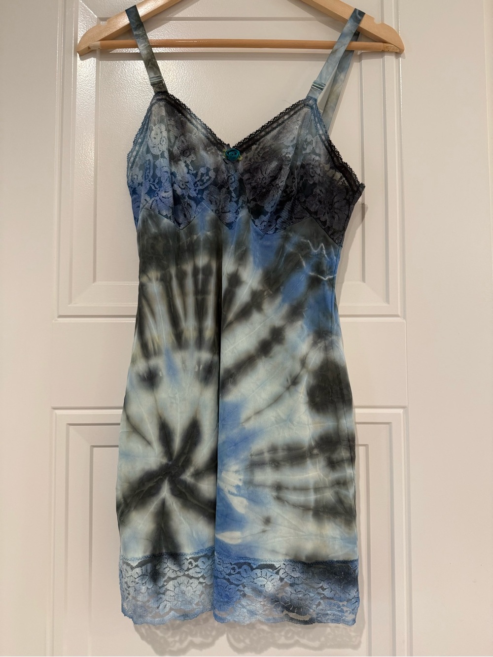 Women's Dark Blue and Green Tie-Dye Lace Slip Dress